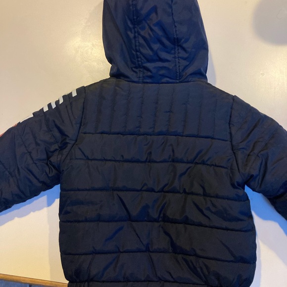 2T Tommy Hilfiger Puffer Jacket - Picture 2 of 4